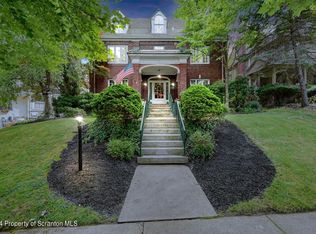 925 Sunset St, Scranton, PA 18509