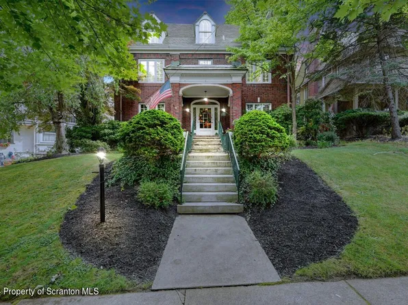 925 Sunset St, Scranton, PA 18509