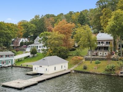 363 Lakeside Blvd, Hopatcong, NJ, 07843