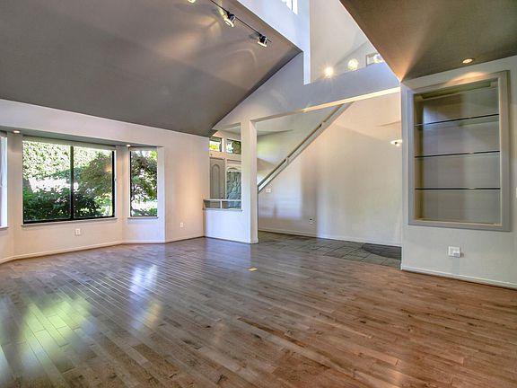 5th image of 5998 Sutton Park Pl