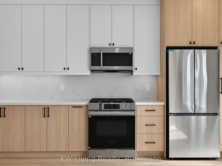 484 Westmount Ave — Photo 8