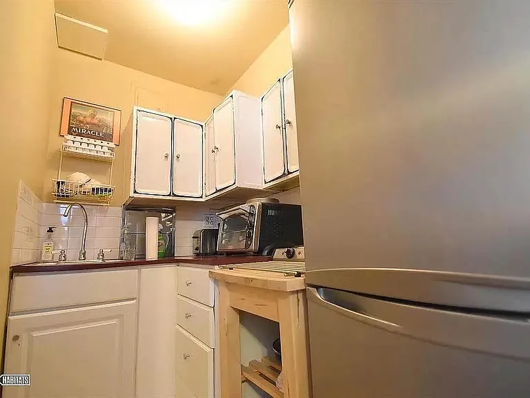 133 W 82nd St #5 — Photo 5