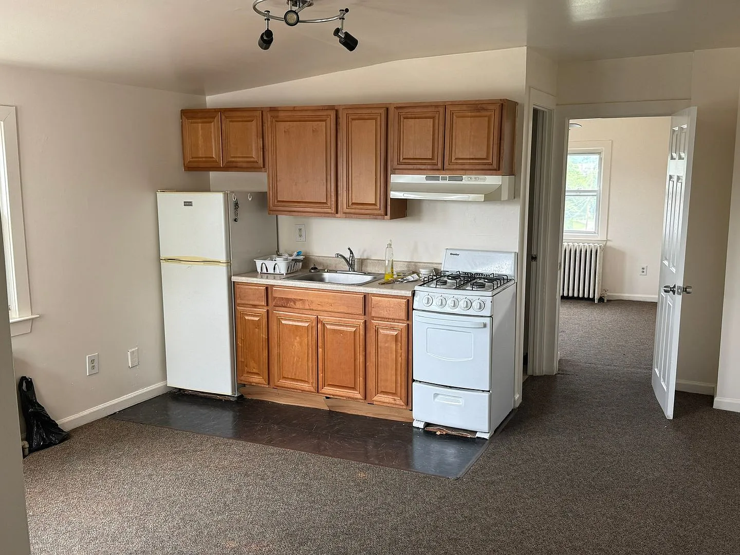 919 12th Avenue — Photo 3