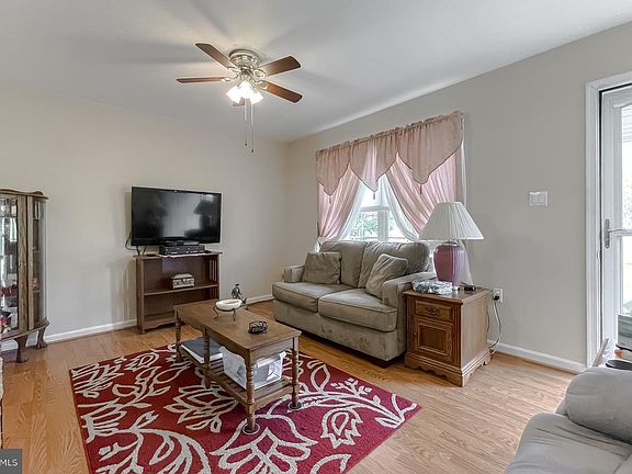 2nd image of 29568 Edison Ct