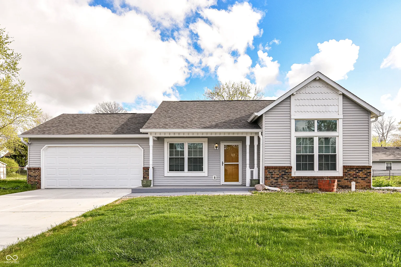 5855 La Fleur Ct photo 1