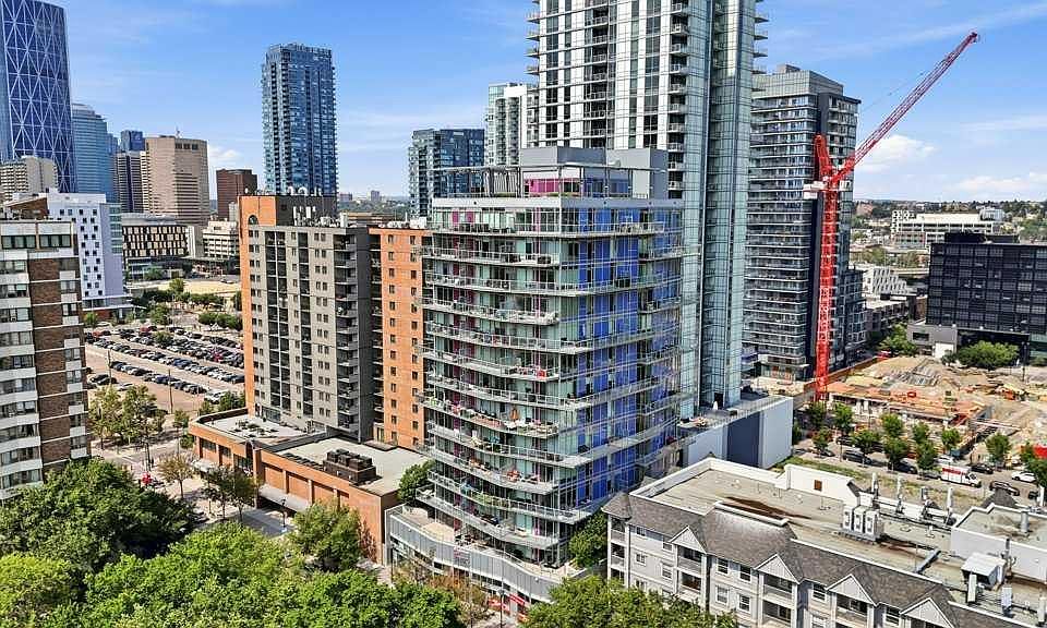 1st image of 624 W 8th Ave SE #1009