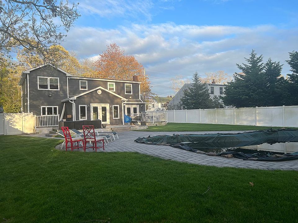 2nd image of 44 Bayview Ave