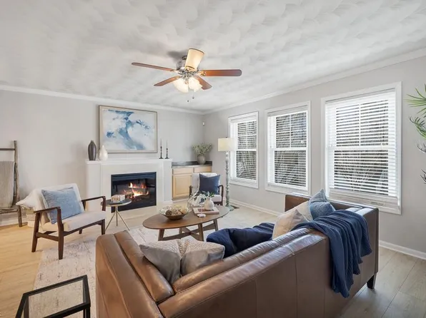 5505 Taylors Walke Ln, Virginia Beach, VA 23462