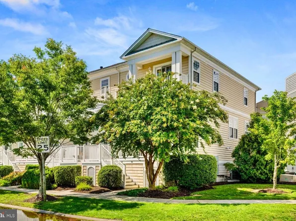 12277 Hidden Bay Dr #301, Berlin, MD 21811
