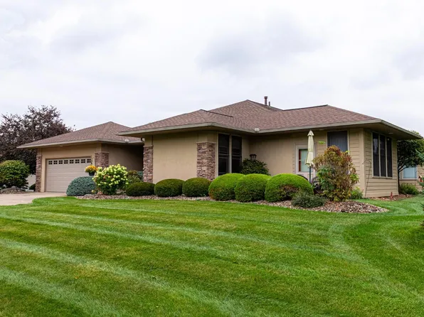 2 Executive Village Ct #A, Norwalk, OH 44857