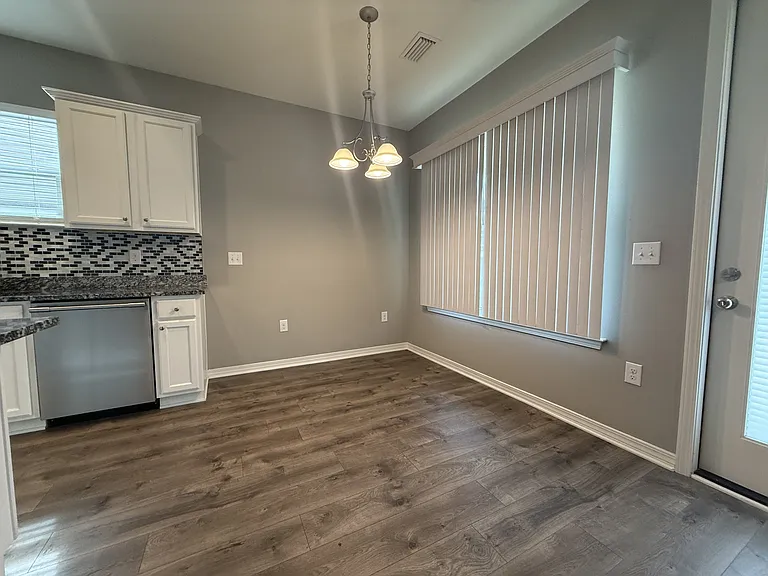 105 Creve Core Dr — Photo 7