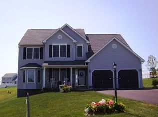 1015 Cedar Ridge Dr, Pottstown, PA 19465