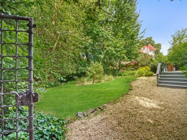 209 Argyle Road image 3 of 34