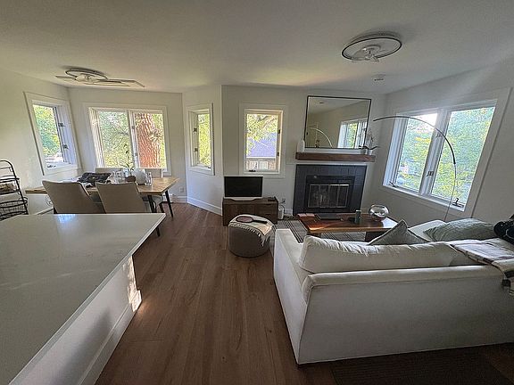 3rd image of 1633 18th St APT 4