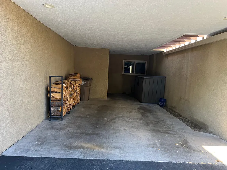 793 Tramway Ln NE #E — Photo 2