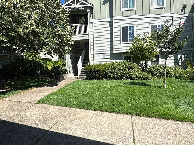 6298 SW Grand Oaks Dr #B101 — Photo 1