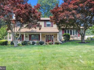 59 Dawn Dr, Holland, PA 18966