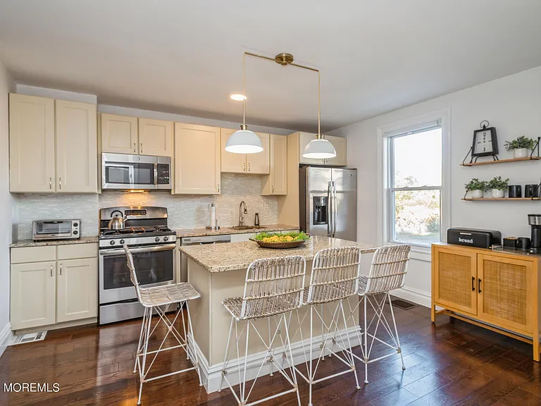 504 Ludlow Ave #WINTER ONLY — Photo 11