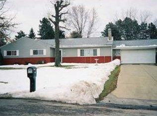 108 Loughridge Dr, Beaver Falls, PA 15010