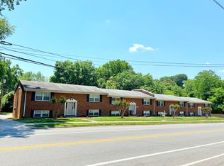 2529 Spring Garden St #B8, Greensboro, NC 27403