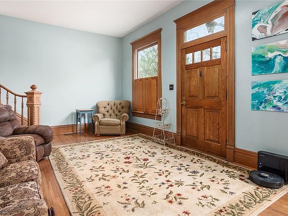 4th image of 339 Taylor St