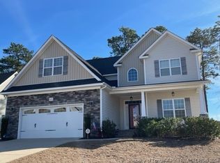 6055 Whitemoss Ct, Fayetteville, NC 28311