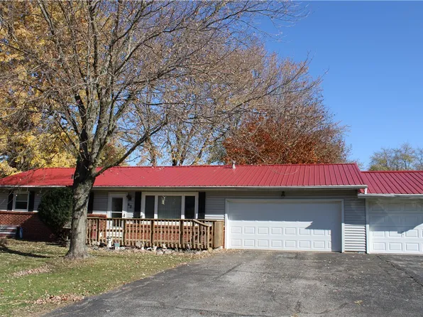 42 Cardinal Dr N, Bethany, IL 61914