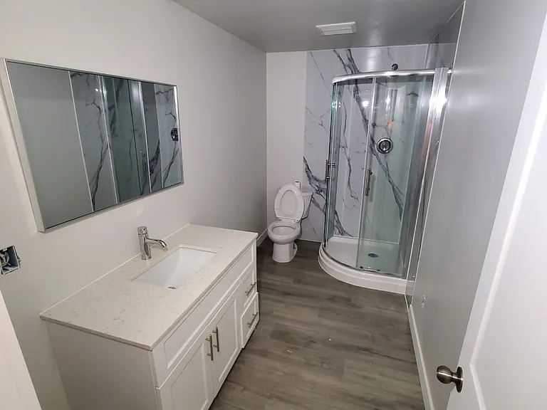 177 Isabella Dr #LOWER — Photo 5