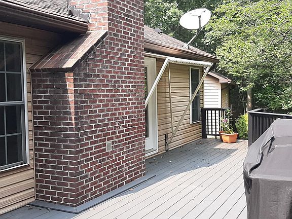 5th image of 3700 Irvine St