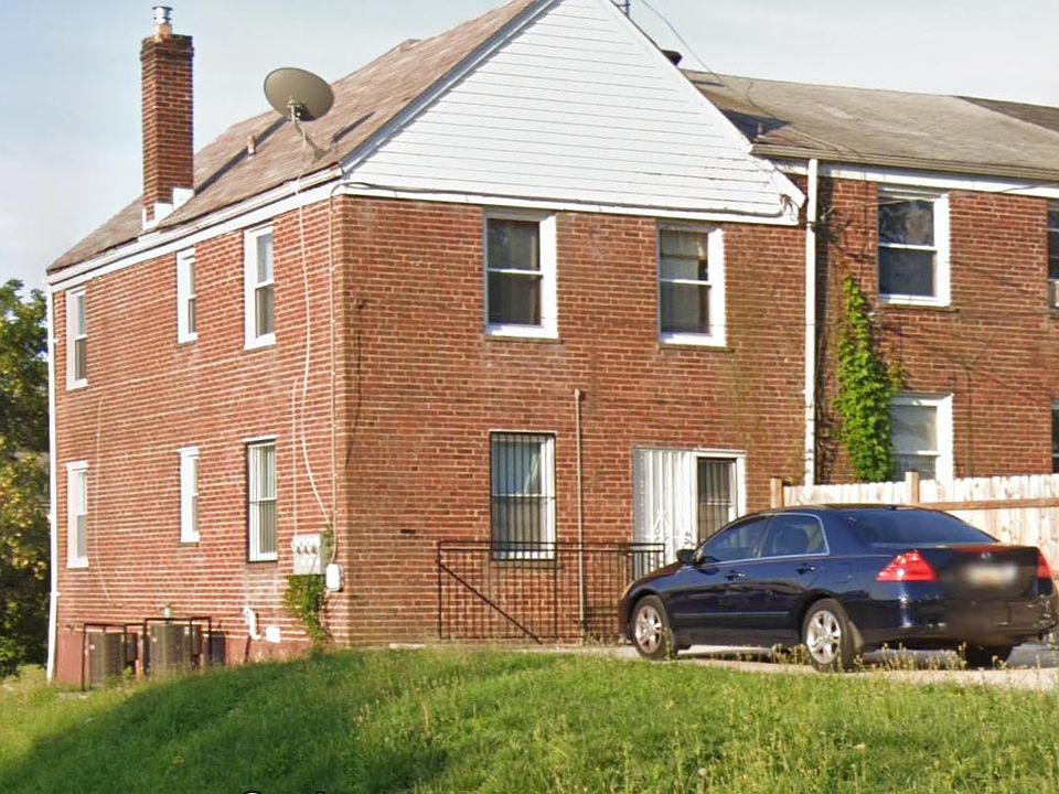 2nd image of 1666 E Cold Spring Ln Unit B