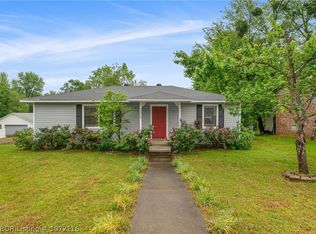 1524 N 25th St, Van Buren, AR 72956