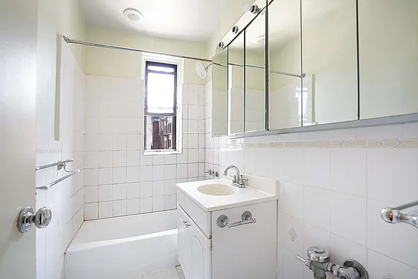 Rented by Keller Williams NYC | media 11