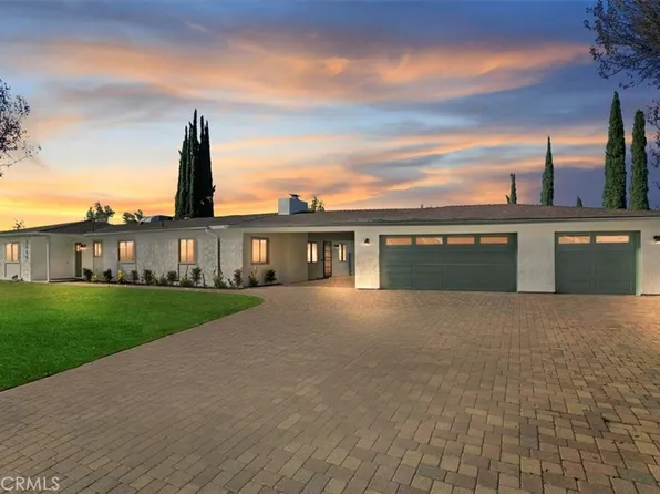 7150 Clydesdale St, Highland, CA 92346