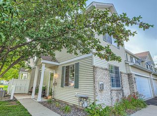 2071 Mockingbird Ave, Shakopee, MN 55379