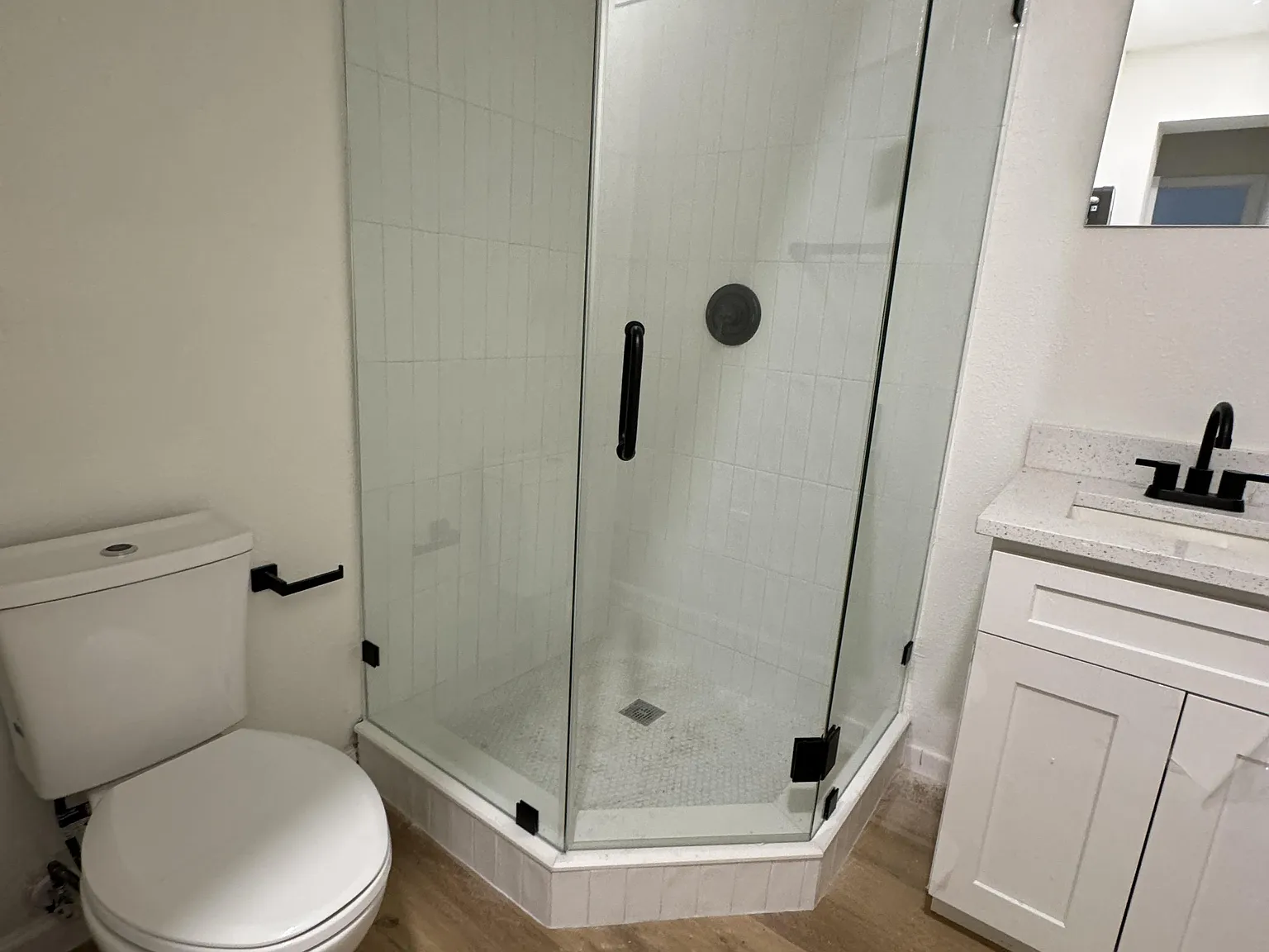 4 bed, 3.0 bath, 2150 sqft, $1,001 — Photo 3