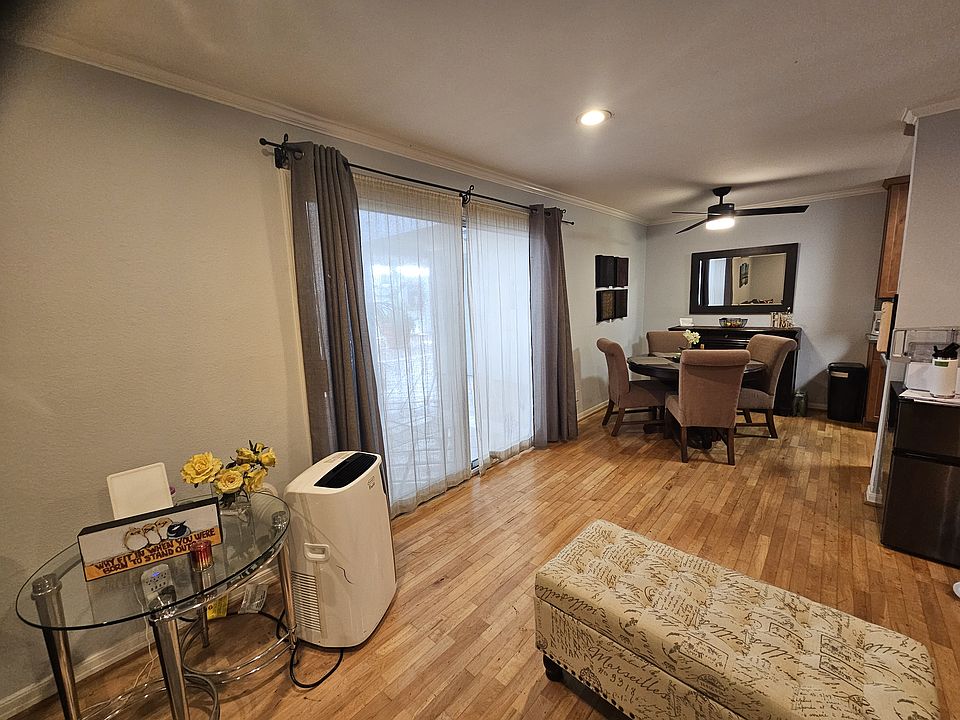 1st image of 1440 23rd St APT 122