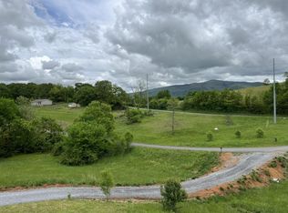1806 Siesta Road Way, Newport, TN 37821