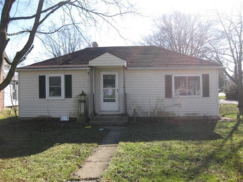 1st image of 149 1st St