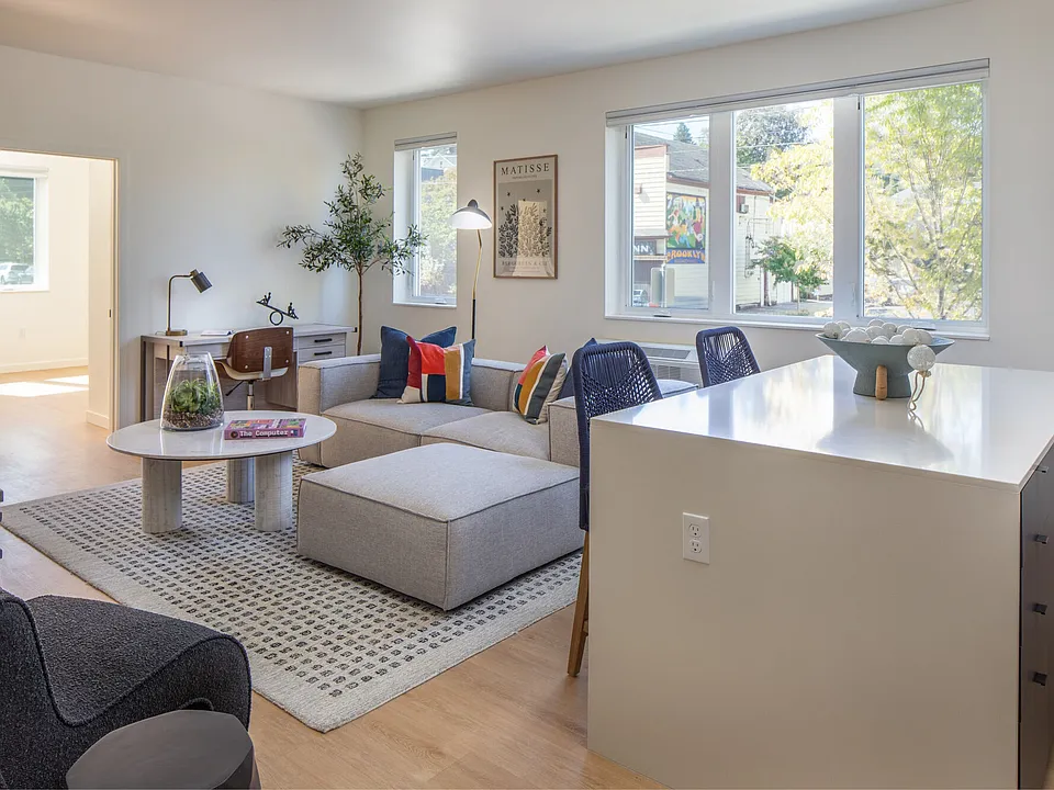 The Frankie apartments community photo