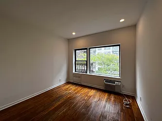 Rented by Salon Realty Corp