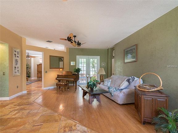 5th image of 3530 Autumn Glen Dr