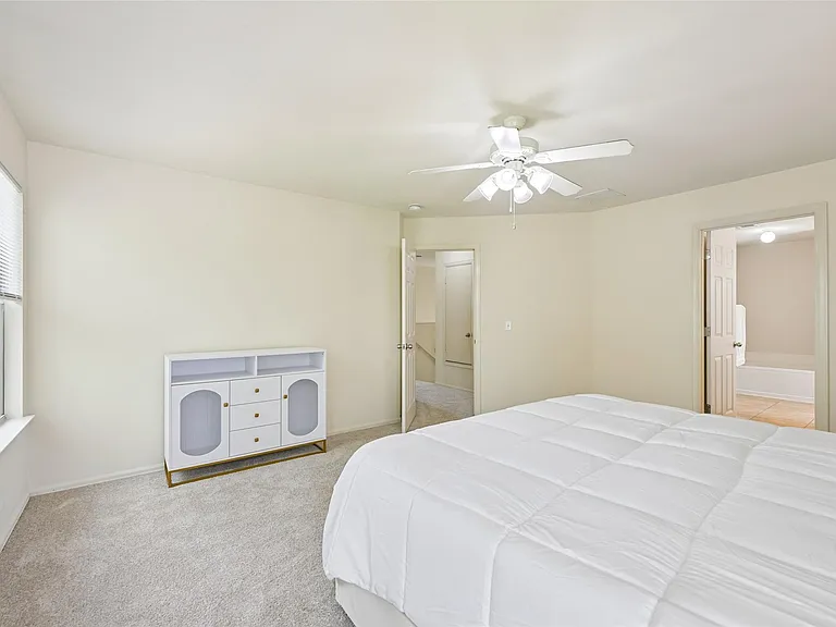364 Hometown Pkwy — Photo 17