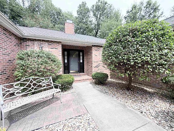 5th image of 20711 Windrush Ct