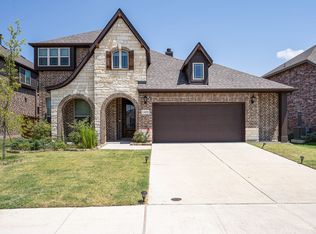 1409 Arrowwood Dr, Aubrey, TX 76227
