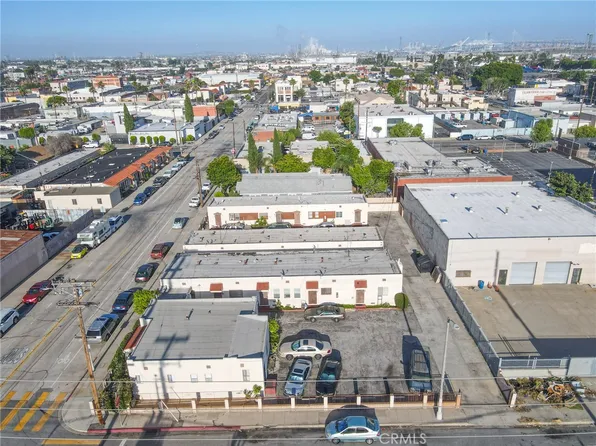 220 W F St, Wilmington, CA 90744