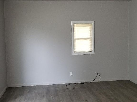3rd image of 2329 Hobbs Dr
