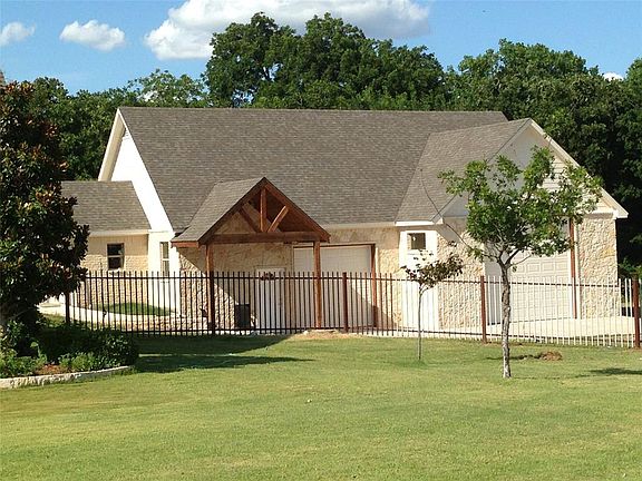 3rd image of 127 Kristin Dr