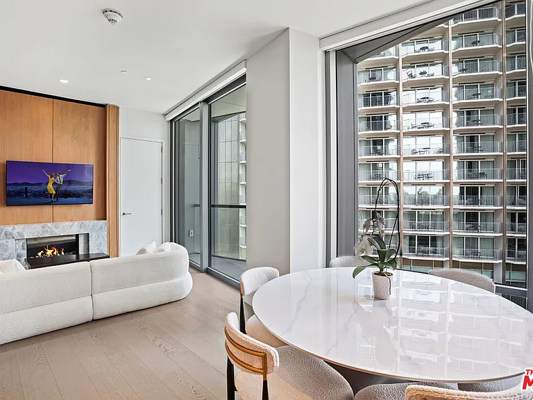 211 Elm Ct #3C — Photo 3