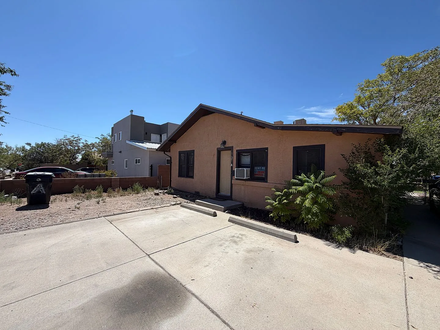 313 Cornell Drive SE — Photo 2
