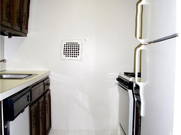 4th image of 2350 Ocean Ave APT 9L